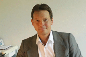 Dr. Félix Fuders opinión chile país neoliberal